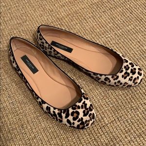 Ann Taylor pony leopard animal print flats 7.5 M